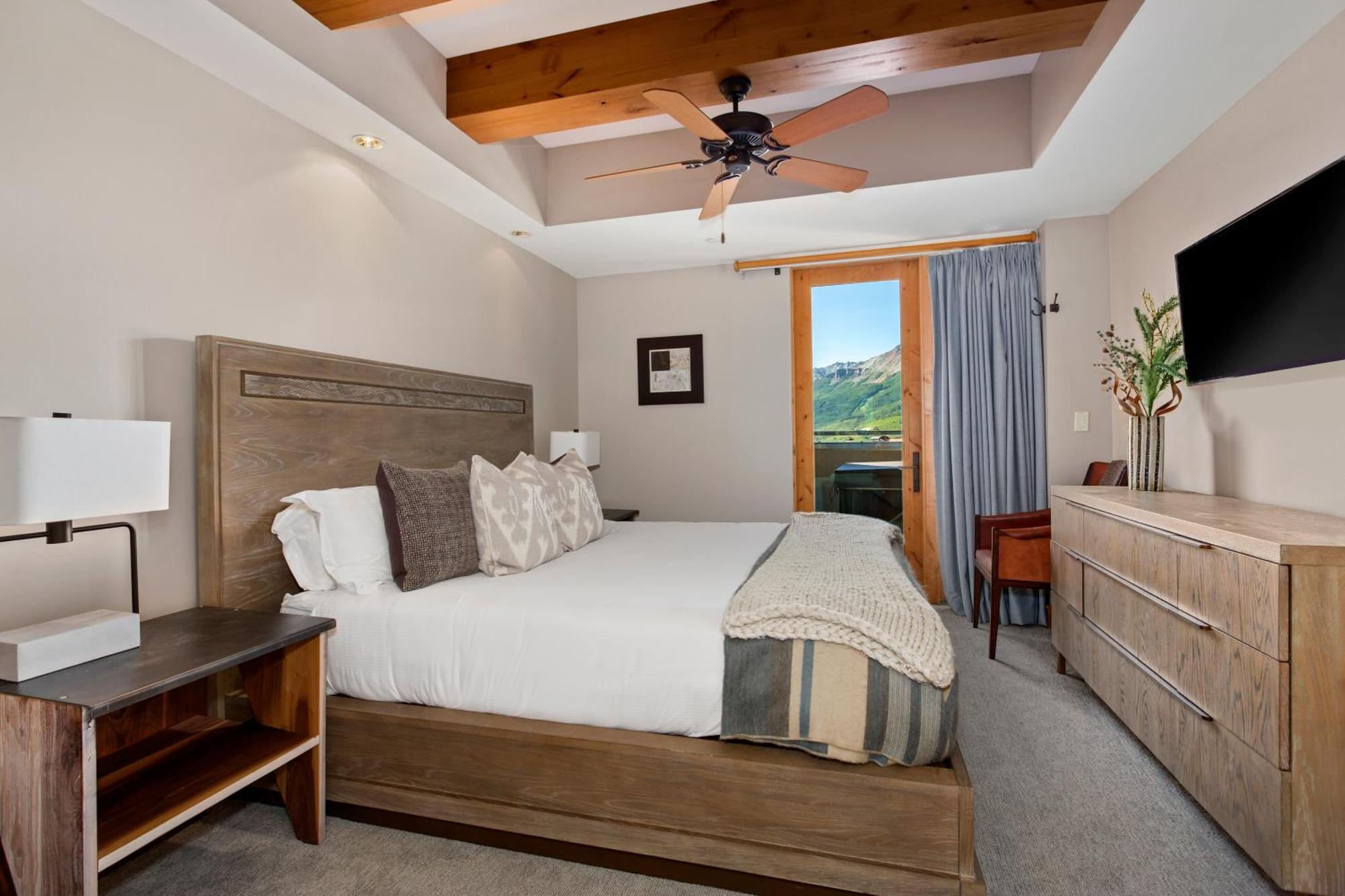 Lumiere By Dunton Aparthotel Telluride Room photo